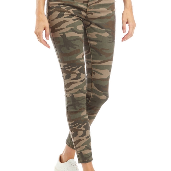 TRUE CRAFT skinny-leg cut - Picture 1 of 5